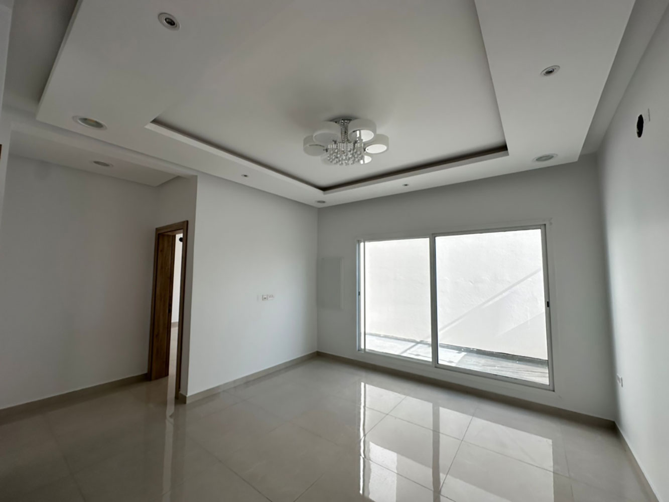 property 16132 image 0
