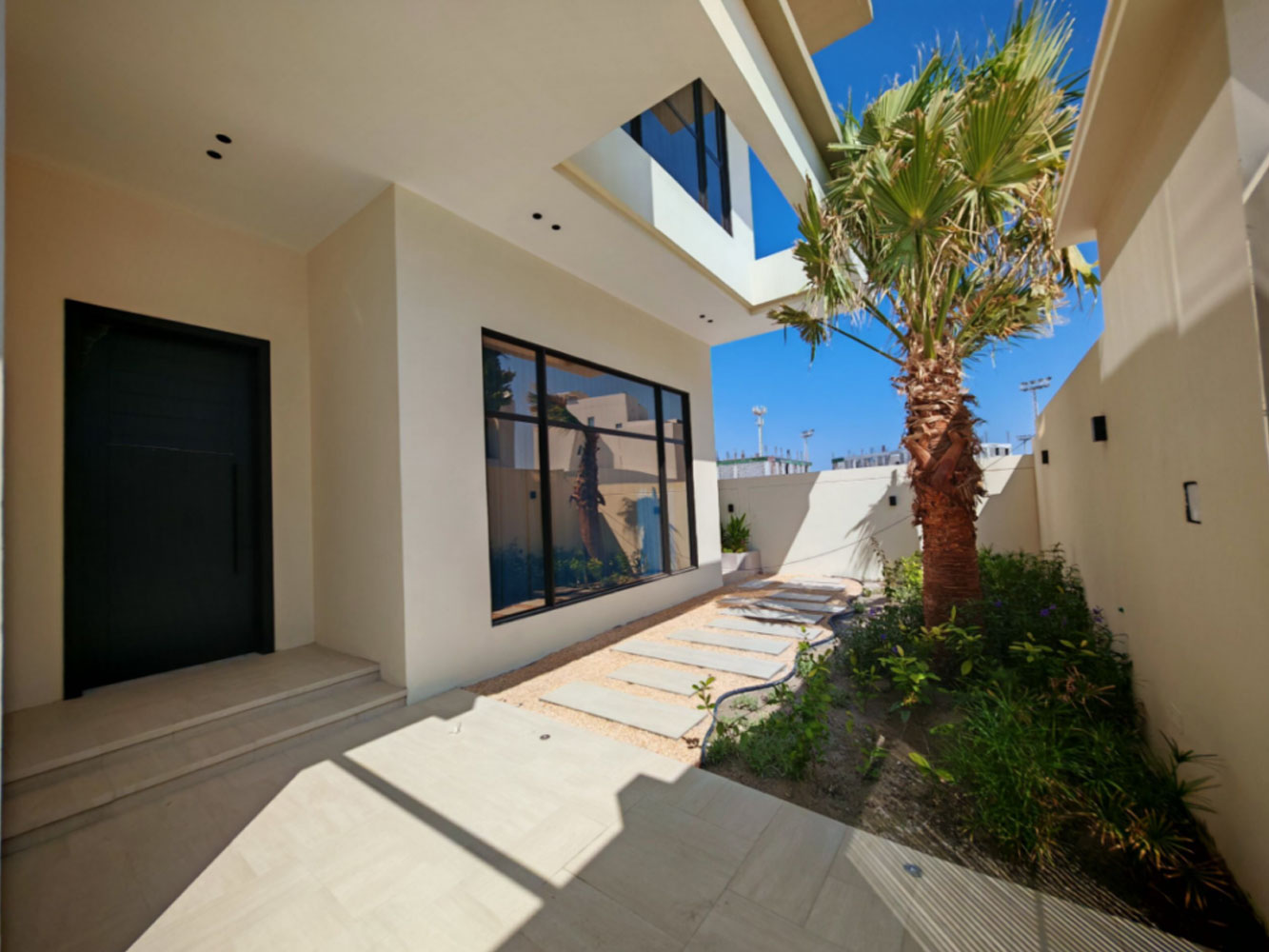 property 18111 image 0