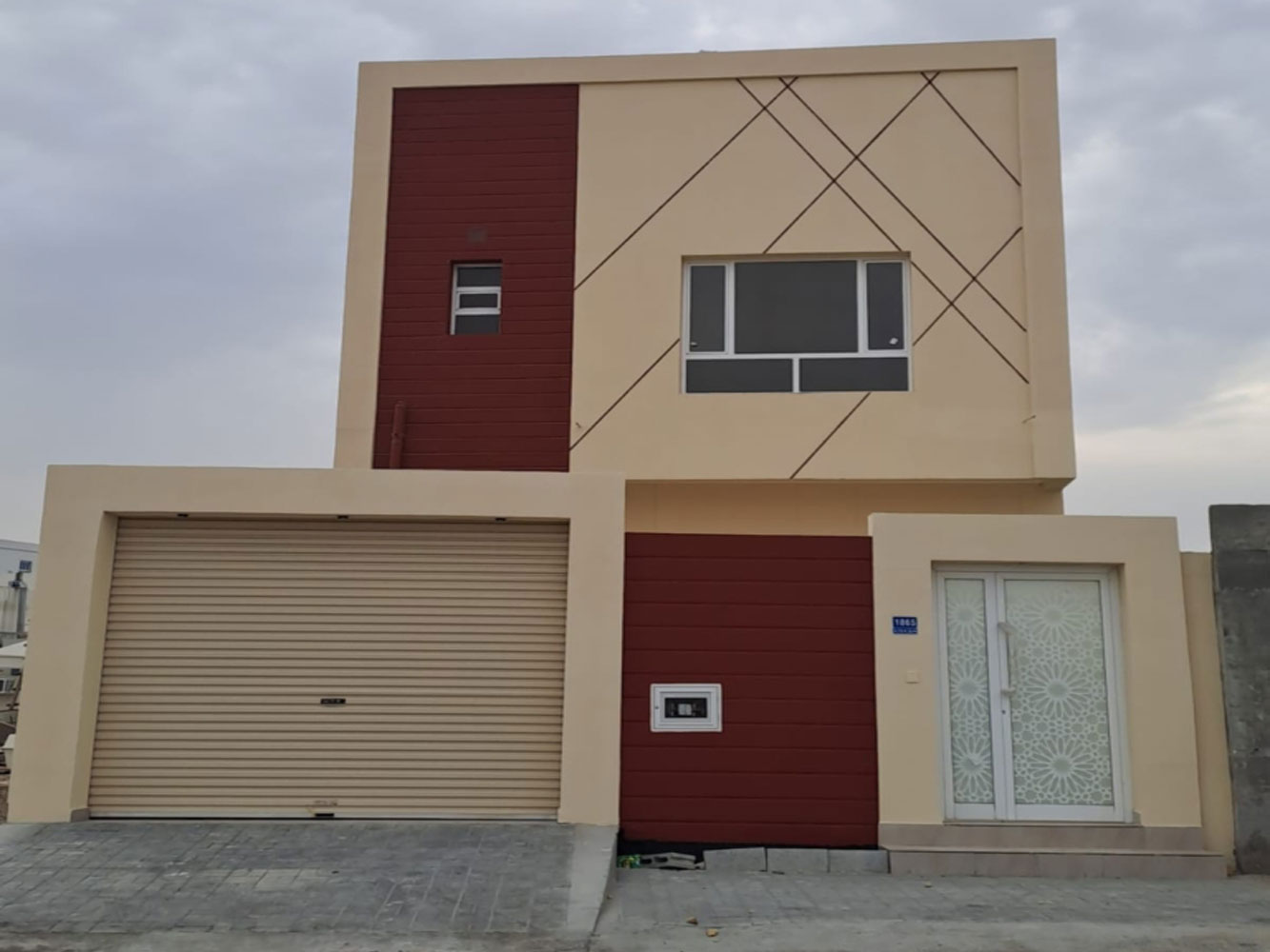 property 17598 image 0