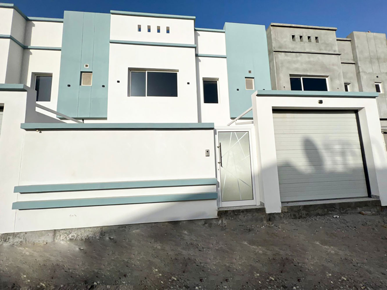 property 18699 image 0