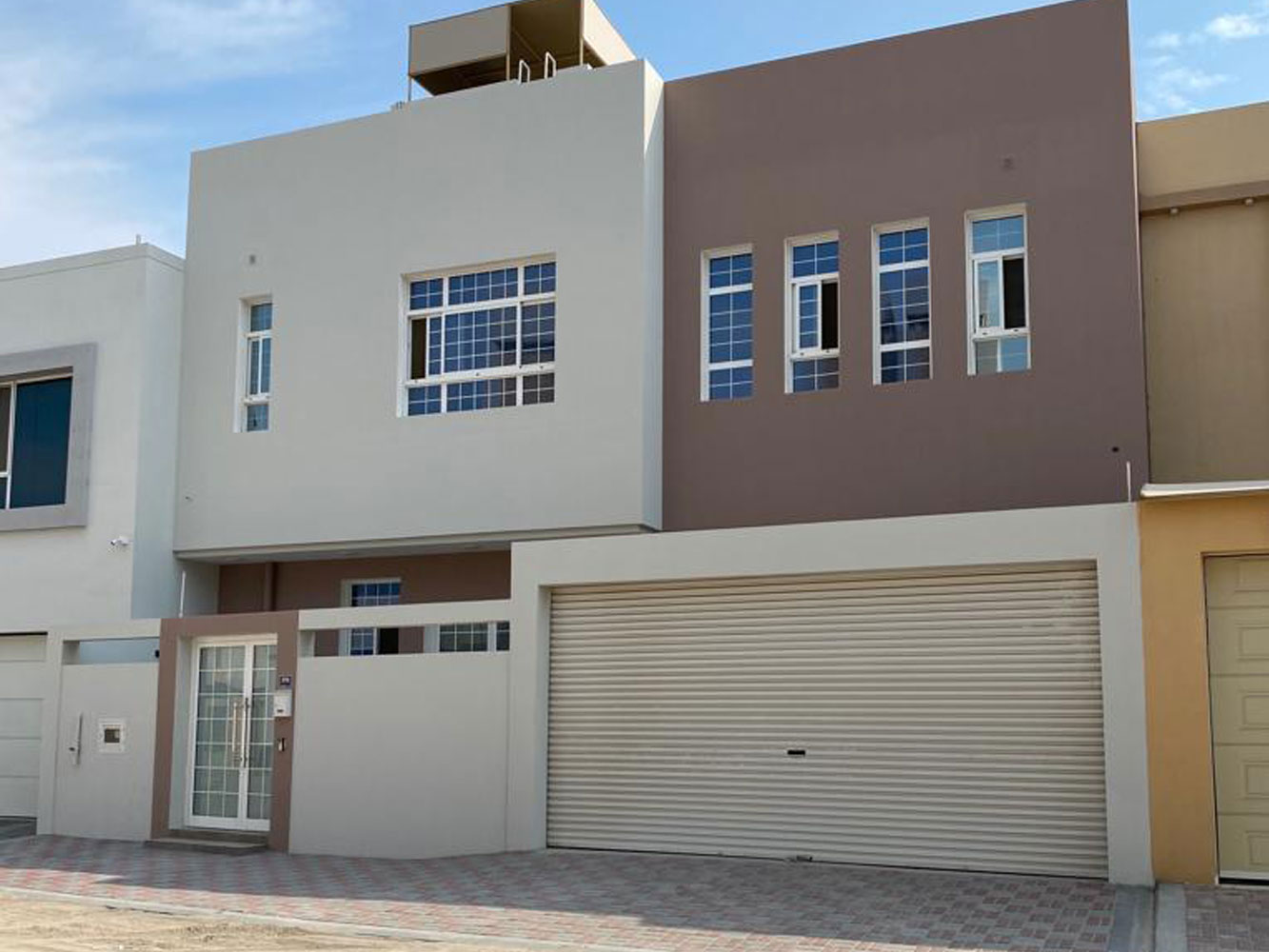 property 15785 image 0