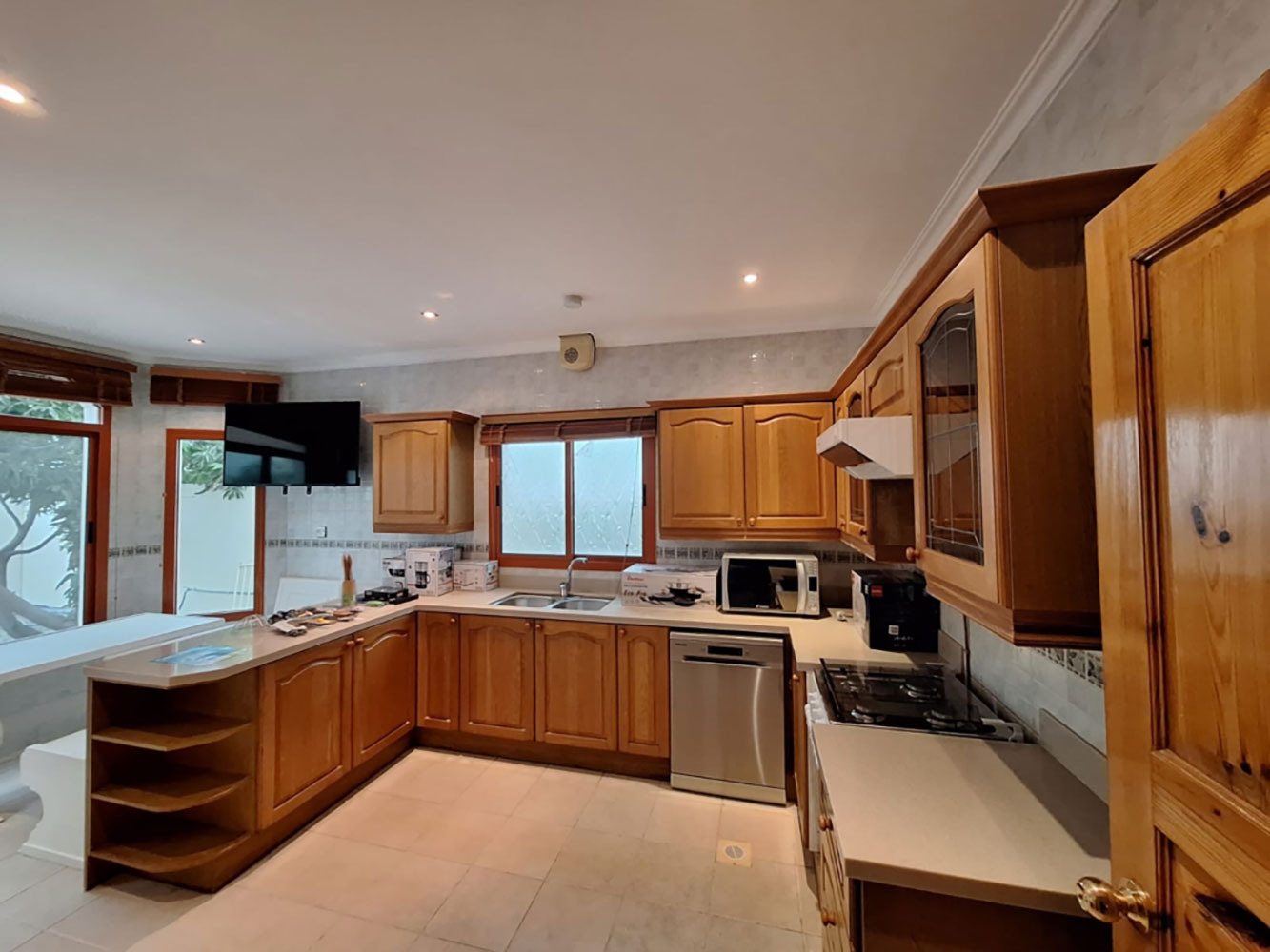 property 16311 image 0