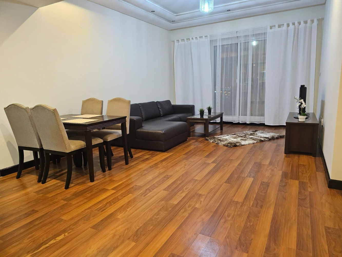 property 16469 image 0