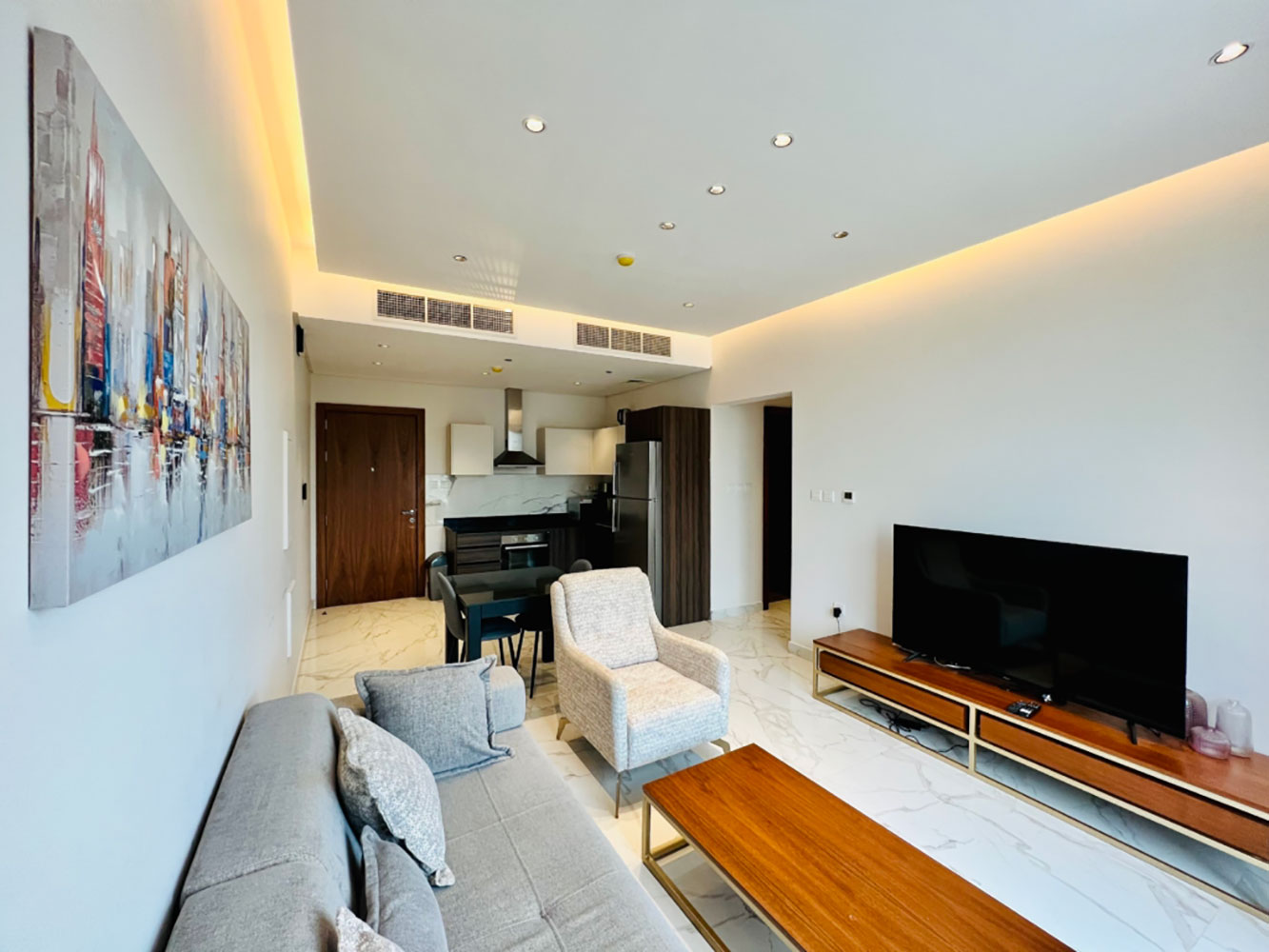 property 16869 image 0